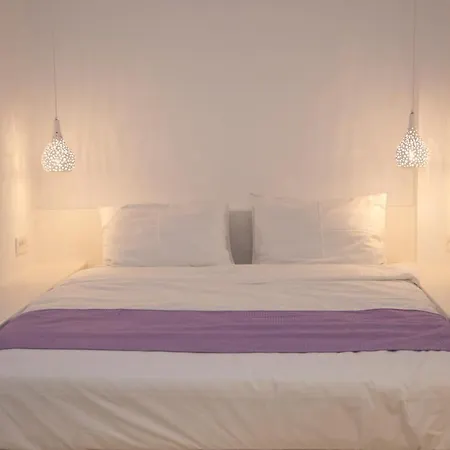 Markakis Town Aparthotel Fira (Santorini)